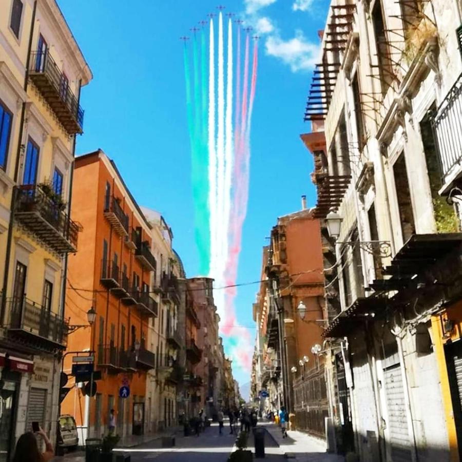 La Casetta Da.Lu. Palermo Bagian luar foto