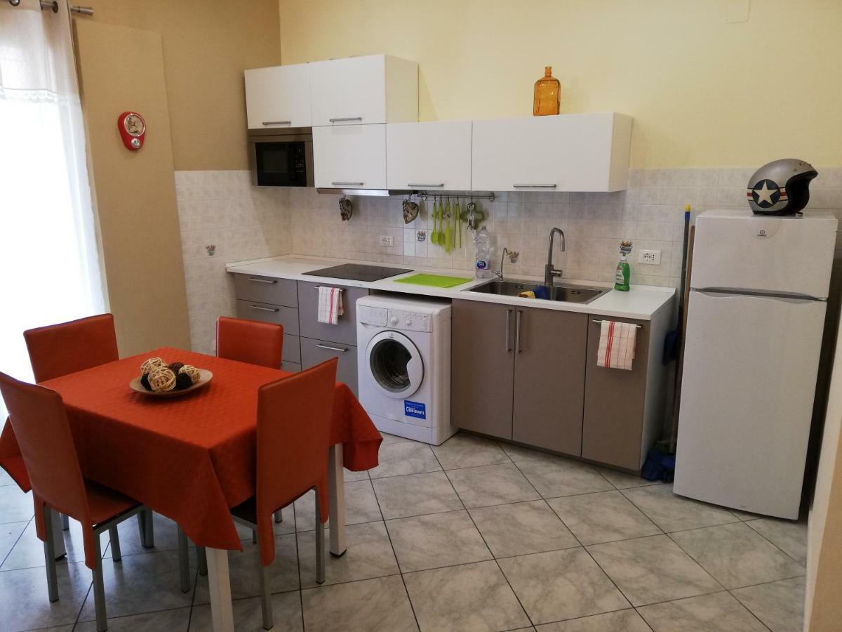 La Casetta Da.Lu. Palermo Bagian luar foto